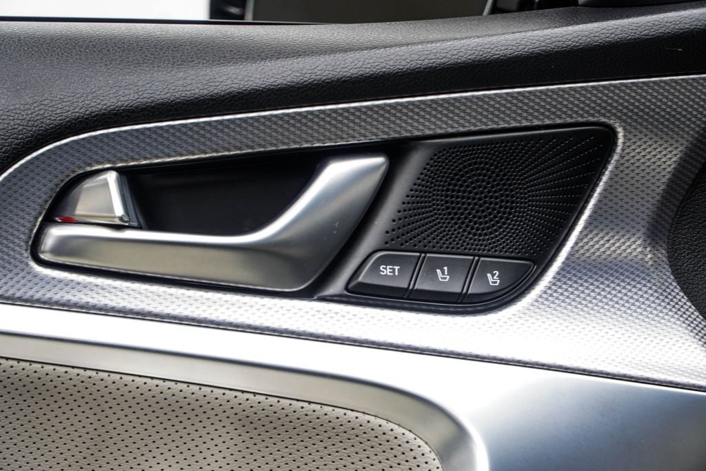 2023 Genesis G70 3.3T