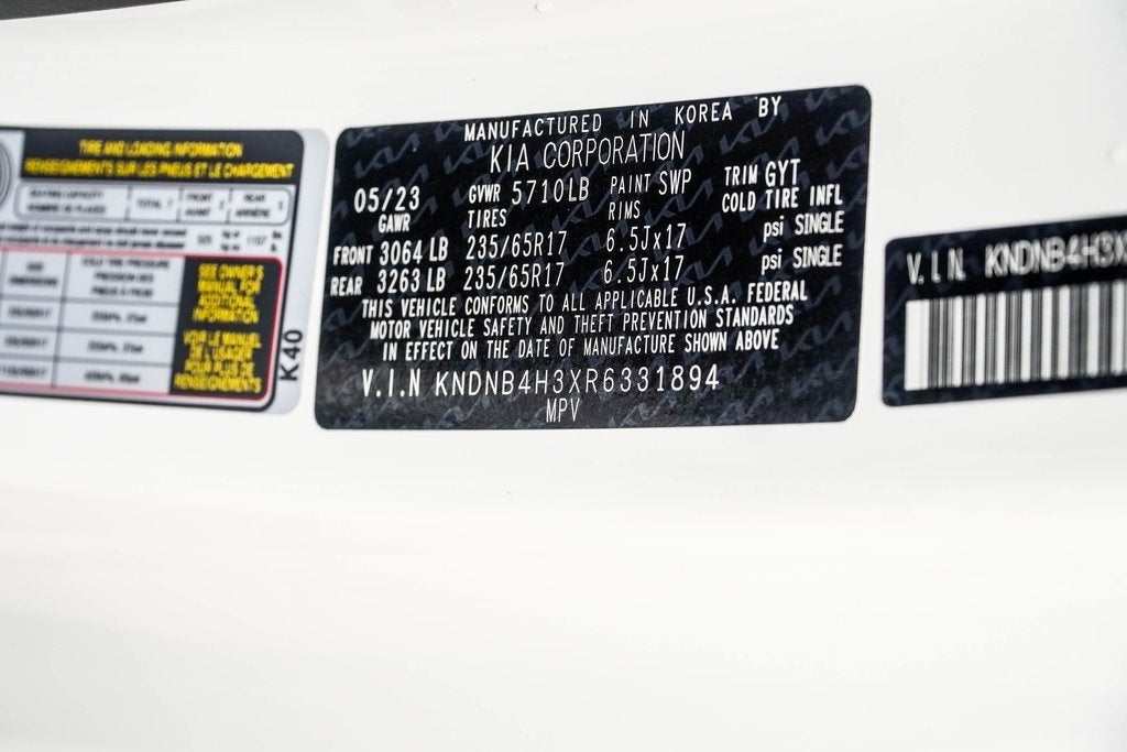 2024 Kia Carnival LX