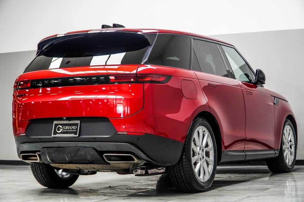 2025 Land Rover Range Rover Sport SE
