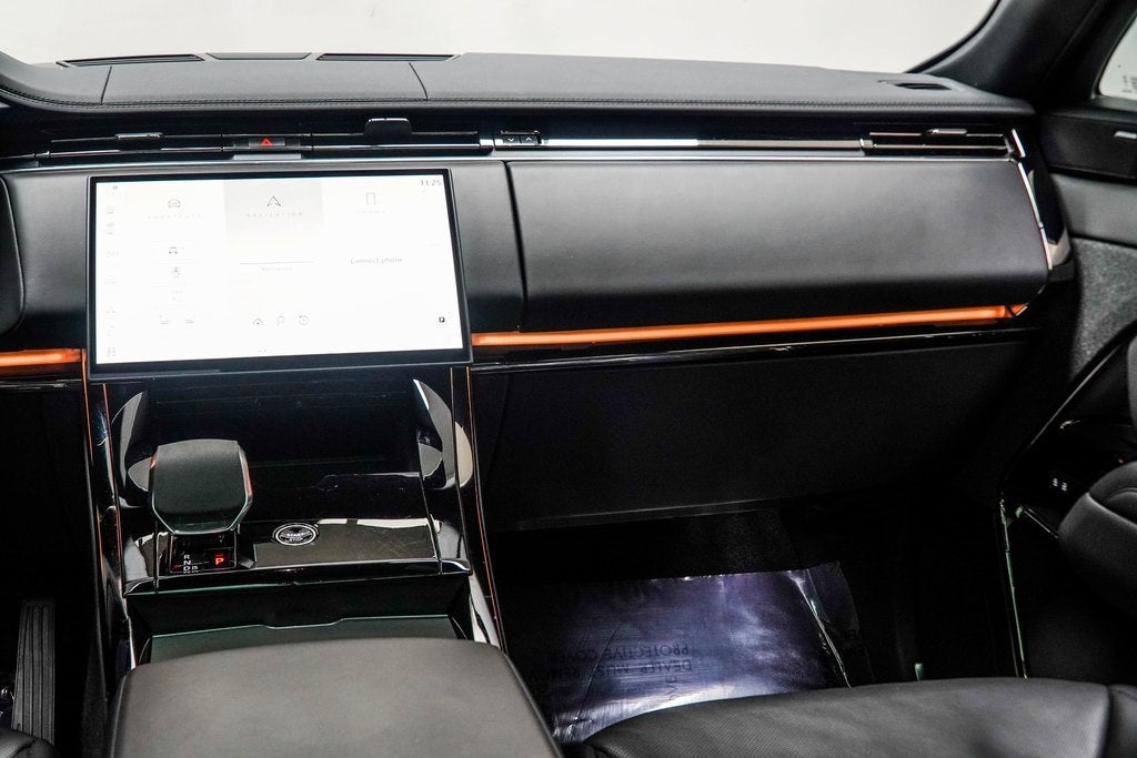 2025 Land Rover Range Rover Sport SE
