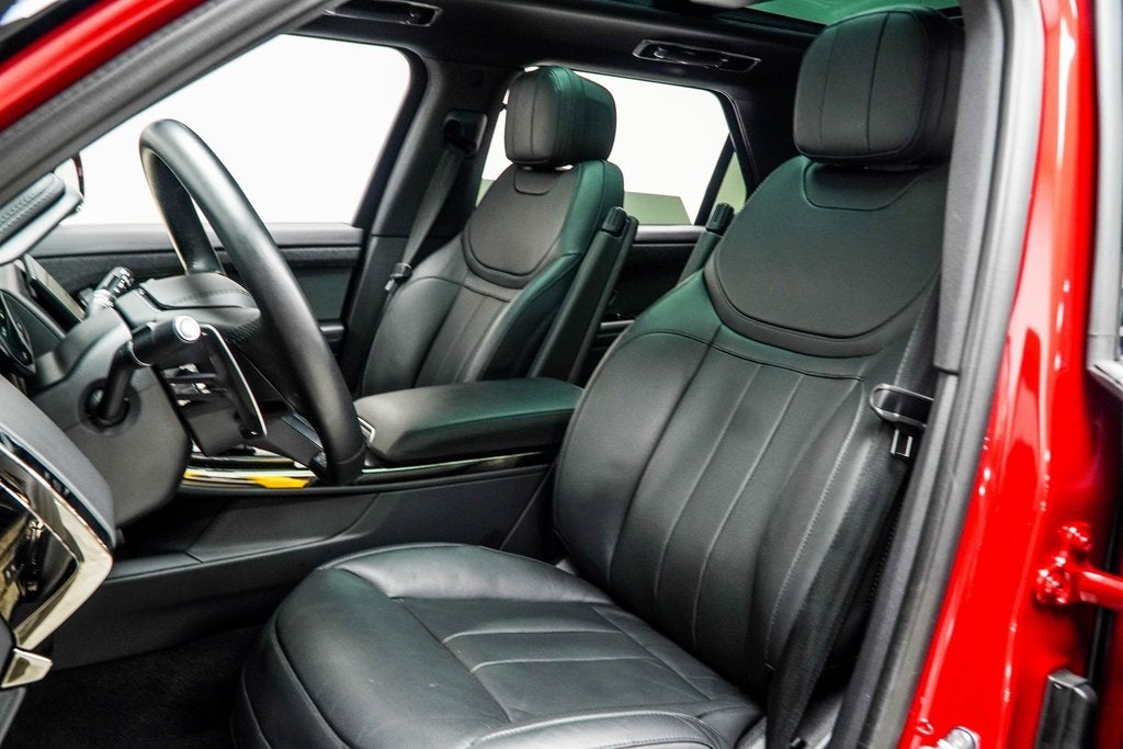 2025 Land Rover Range Rover Sport SE