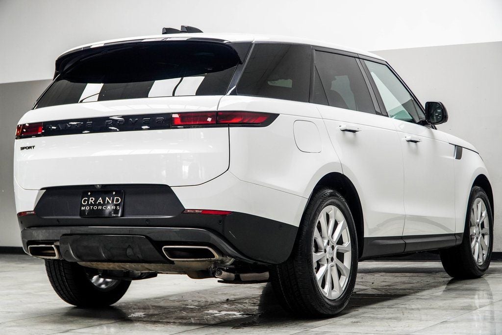 2025 Land Rover Range Rover Sport SE