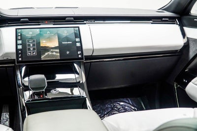 2025 Land Rover Range Rover Sport SE