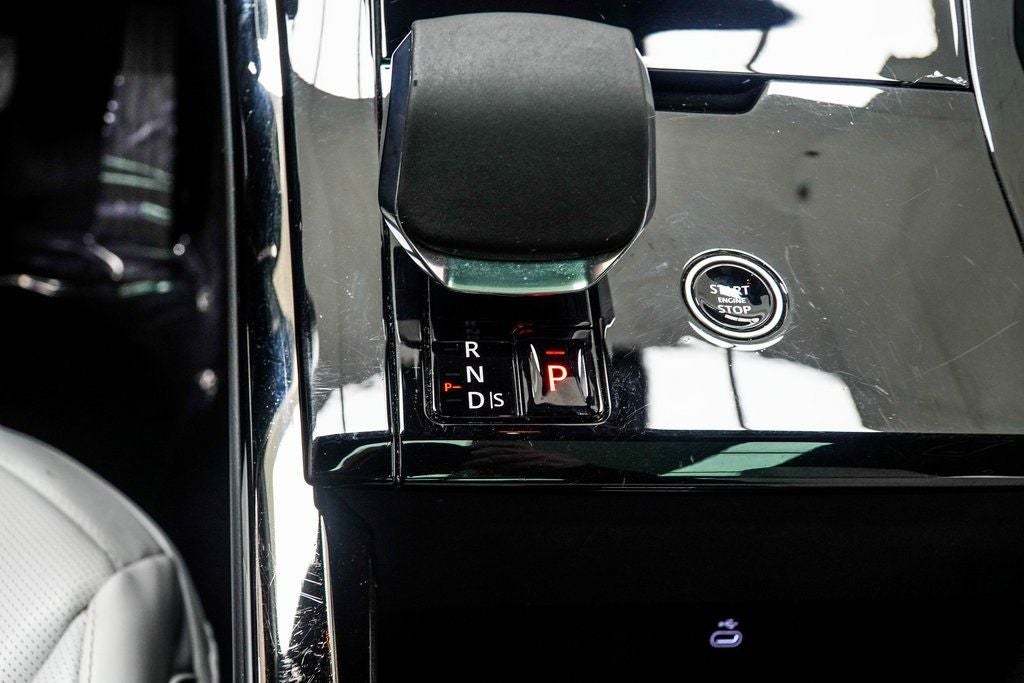 2025 Land Rover Range Rover Sport SE