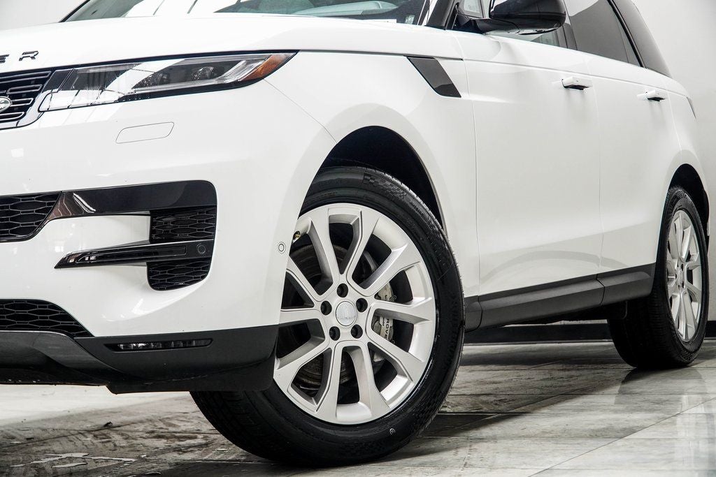 2025 Land Rover Range Rover Sport SE