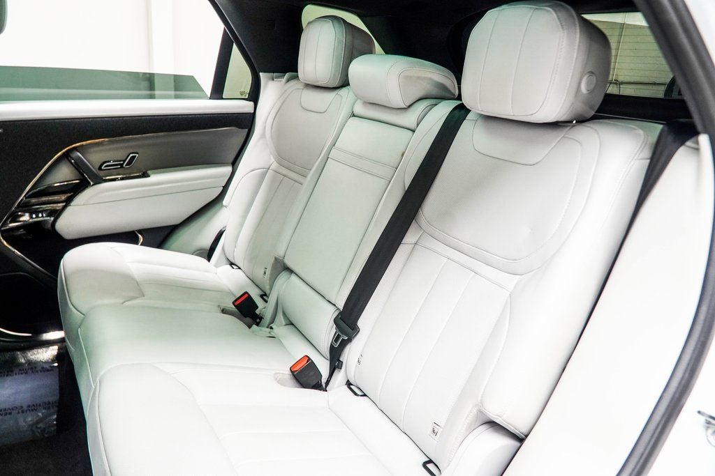 2025 Land Rover Range Rover Sport SE