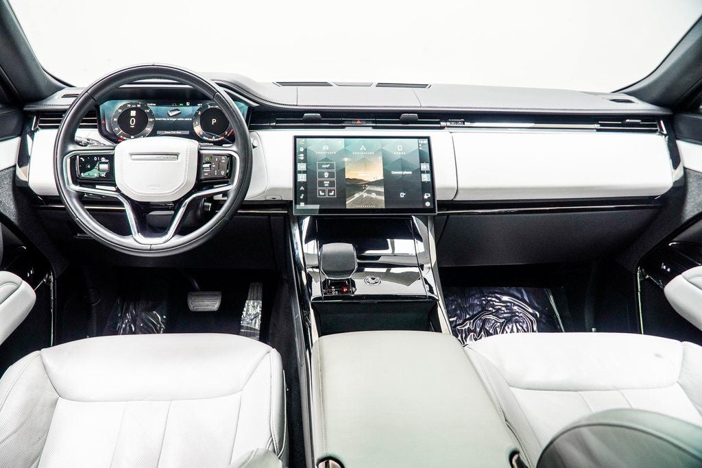 2025 Land Rover Range Rover Sport SE
