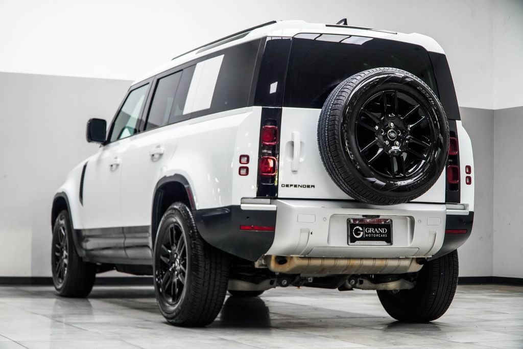2025 Land Rover Defender 110 S