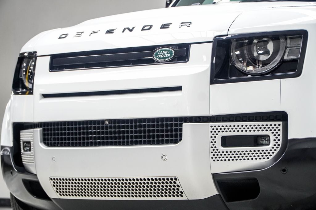 2025 Land Rover Defender 110 S