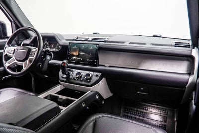 2025 Land Rover Defender 110 S