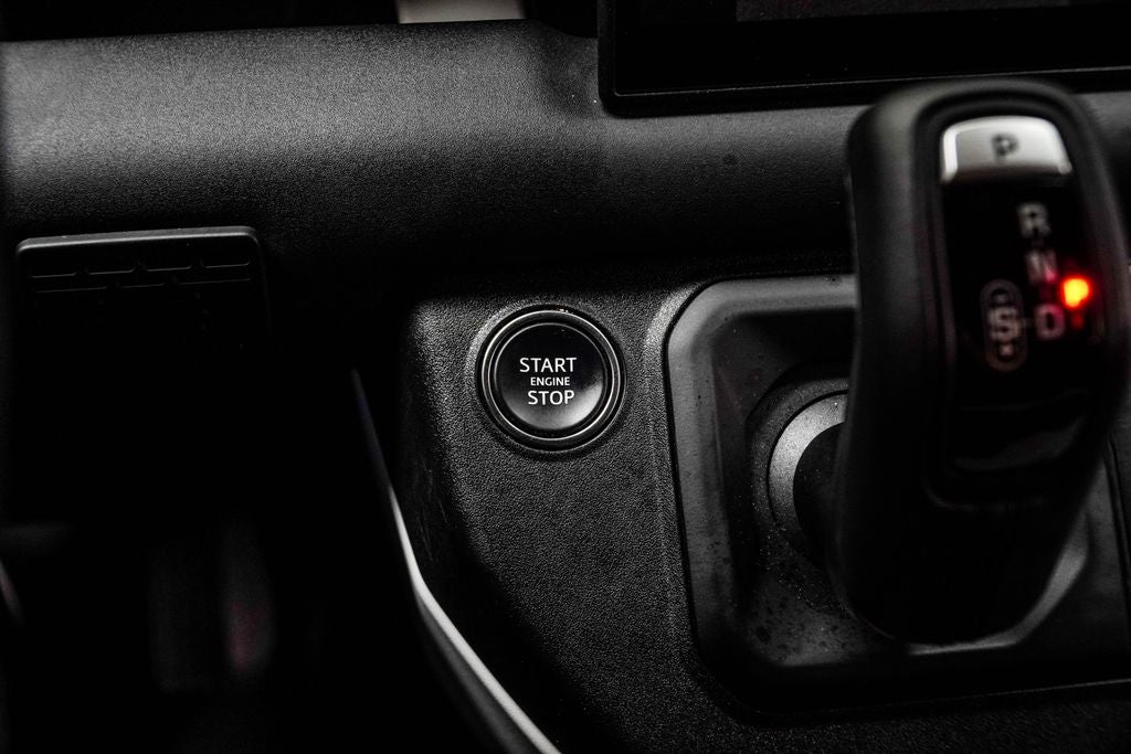 2025 Land Rover Defender 110 S