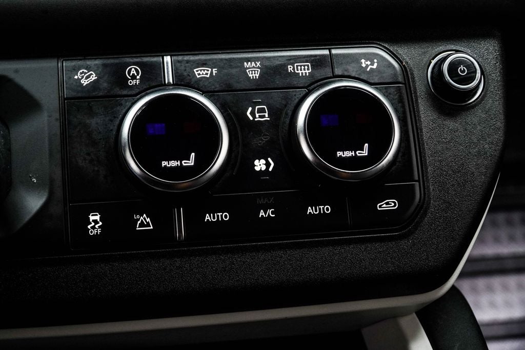 2025 Land Rover Defender 110 S