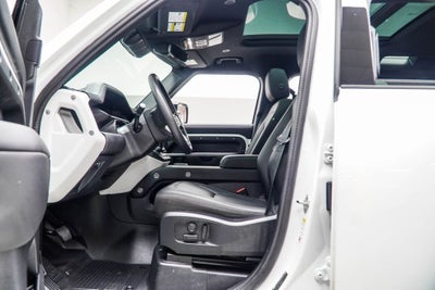2025 Land Rover Defender 110 S