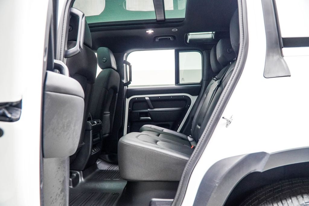 2025 Land Rover Defender 110 S
