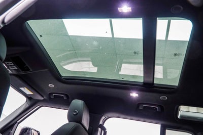2025 Land Rover Defender 110 S