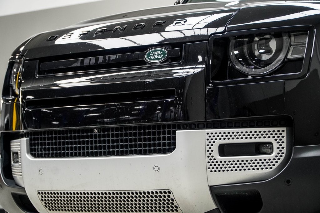 2025 Land Rover Defender 110 S