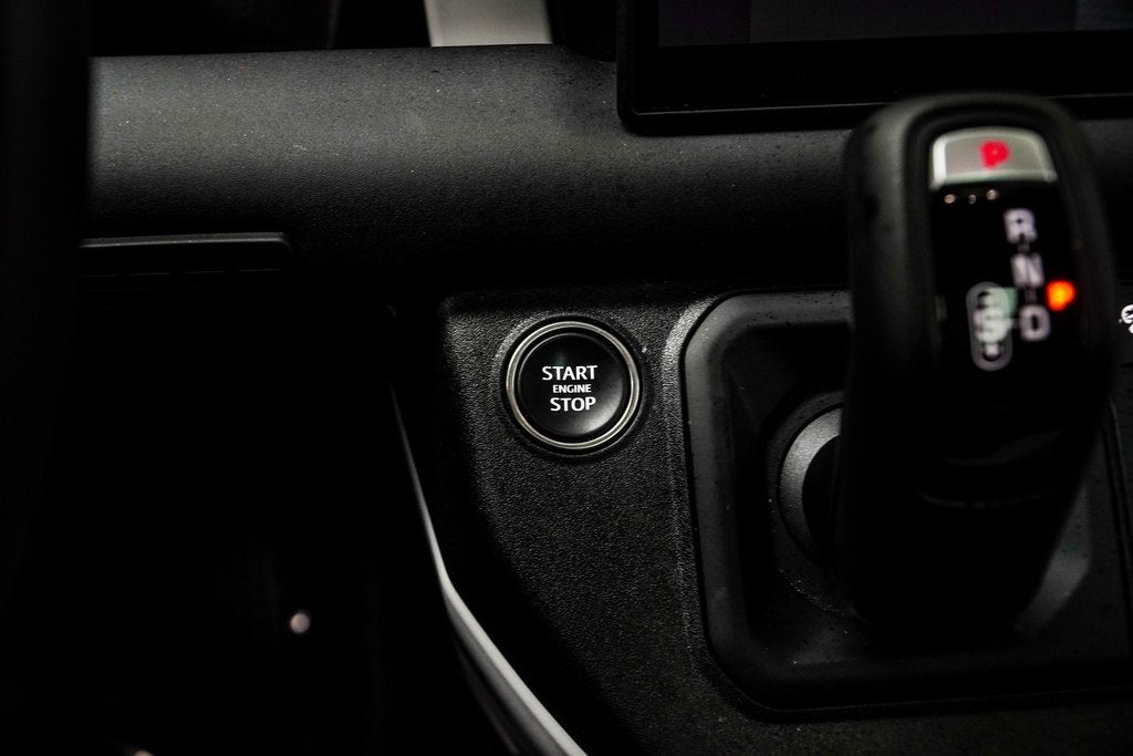 2025 Land Rover Defender 110 S