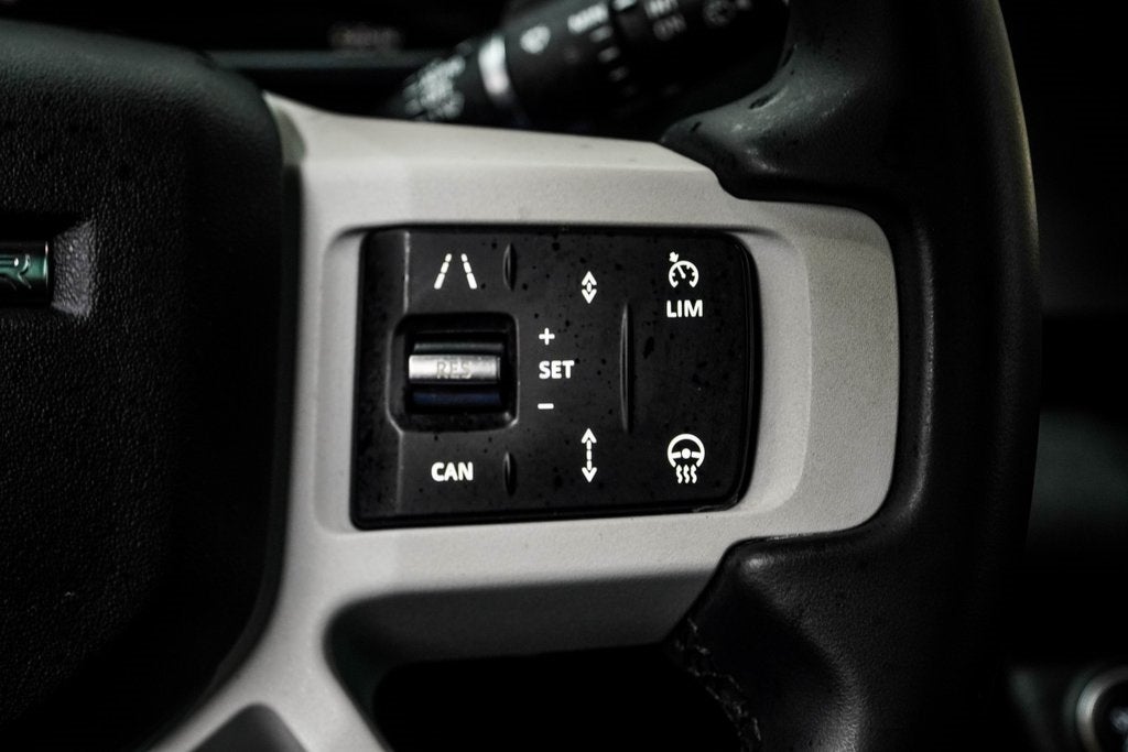 2025 Land Rover Defender 110 S