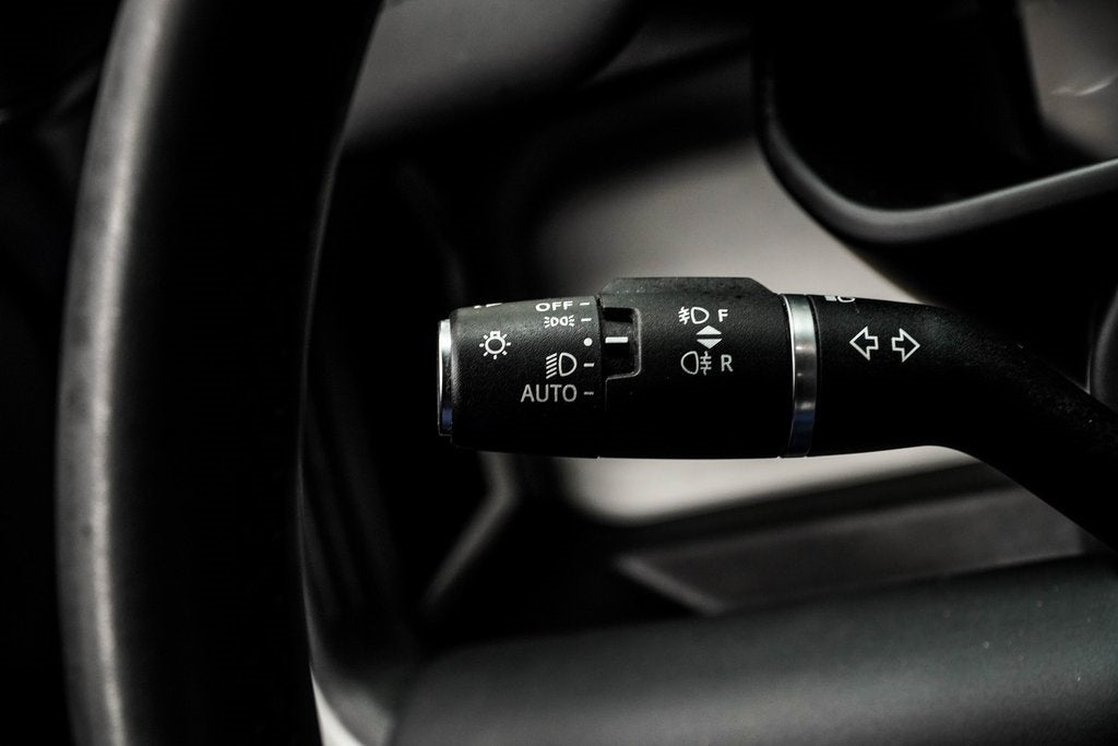 2025 Land Rover Defender 110 S