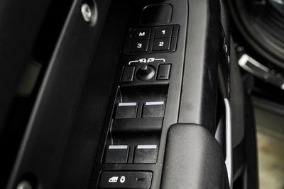 2025 Land Rover Defender 110 S