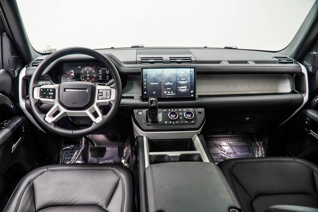 2025 Land Rover Defender 110 S