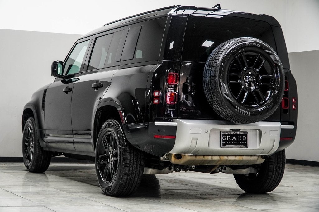 2025 Land Rover Defender 110 S