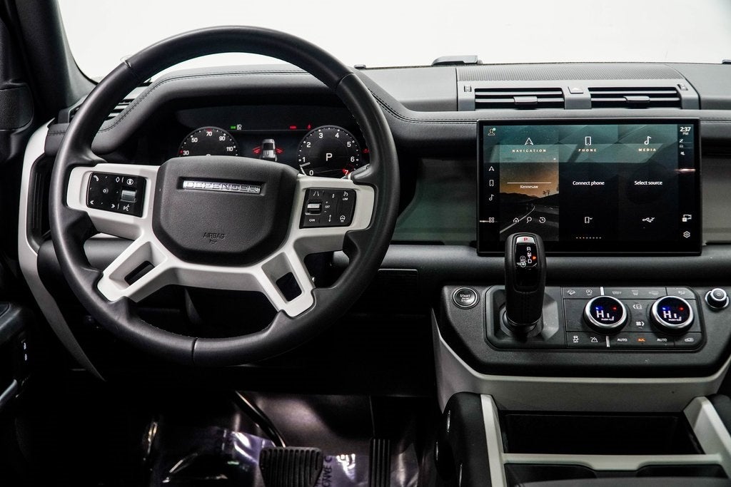 2025 Land Rover Defender 110 S