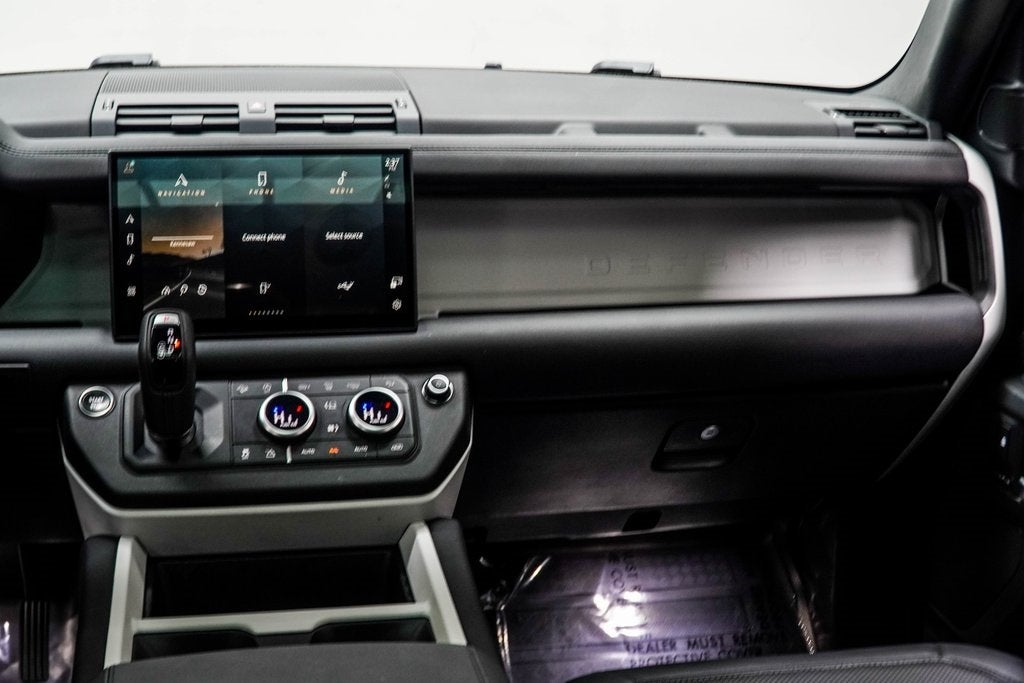 2025 Land Rover Defender 110 S