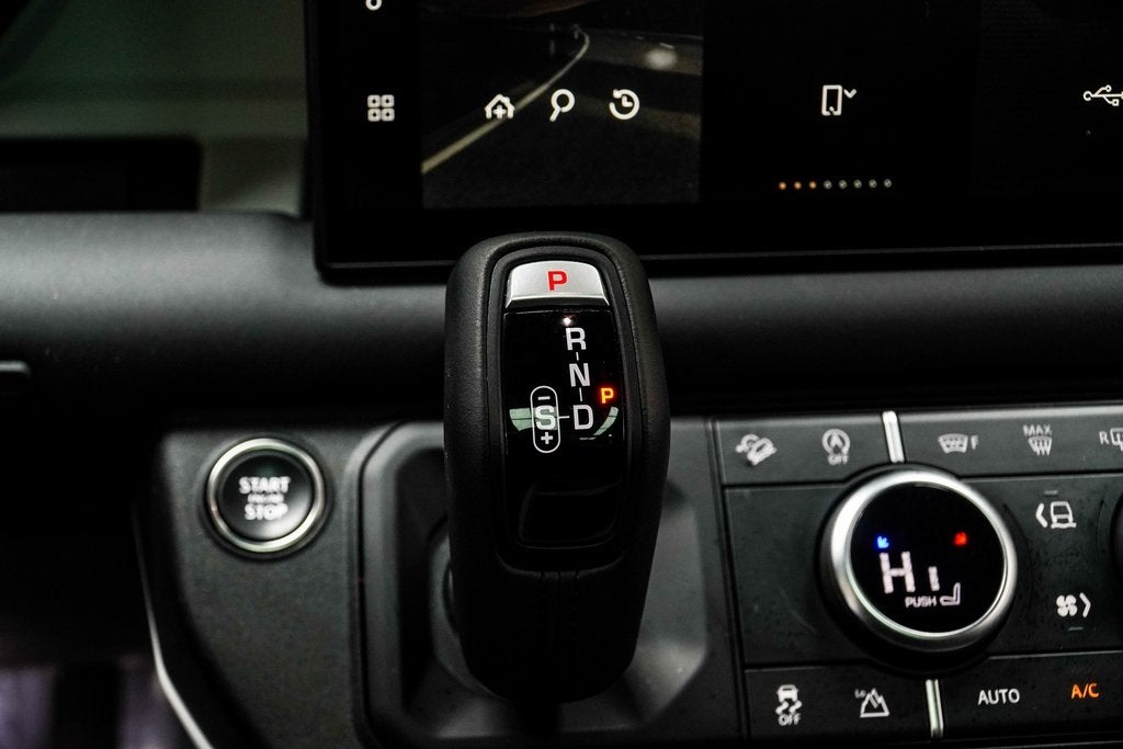 2025 Land Rover Defender 110 S