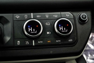 2025 Land Rover Defender 110 S