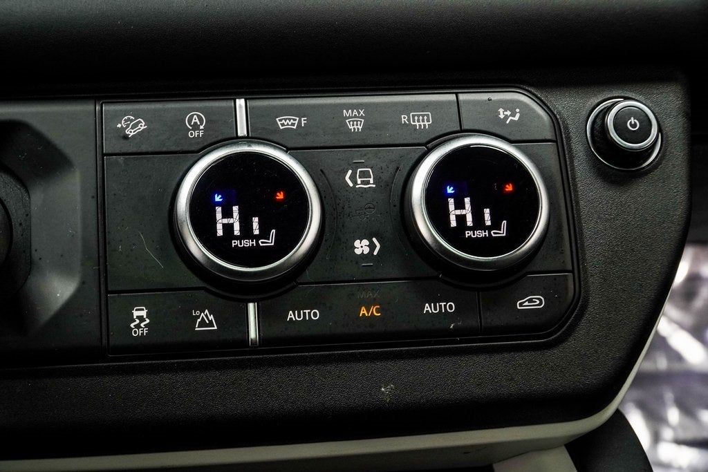 2025 Land Rover Defender 110 S