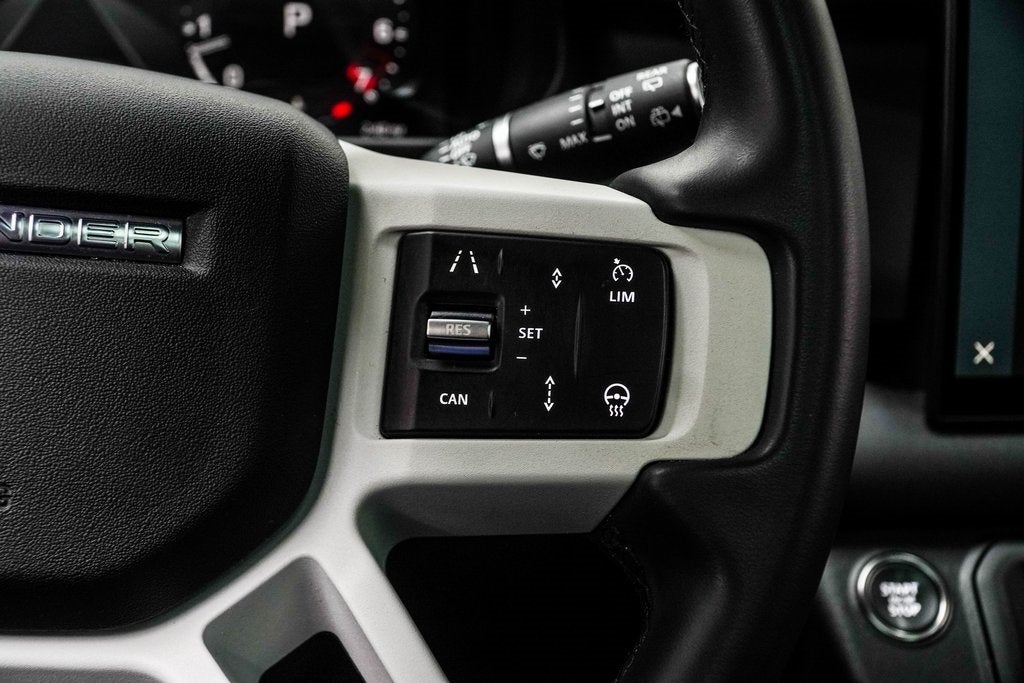 2025 Land Rover Defender 110 S