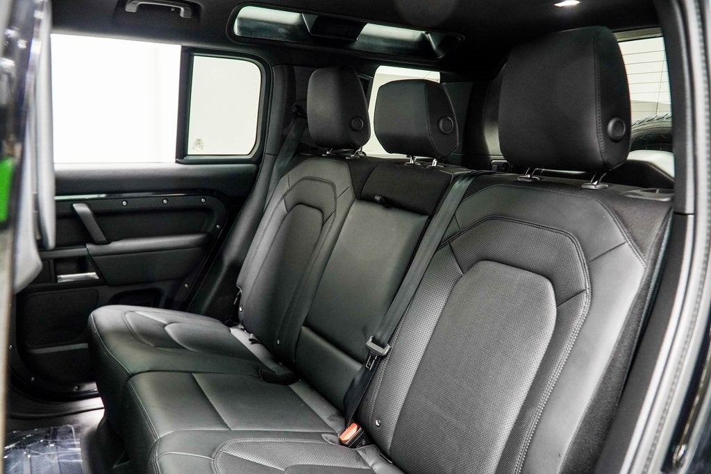 2025 Land Rover Defender 110 S