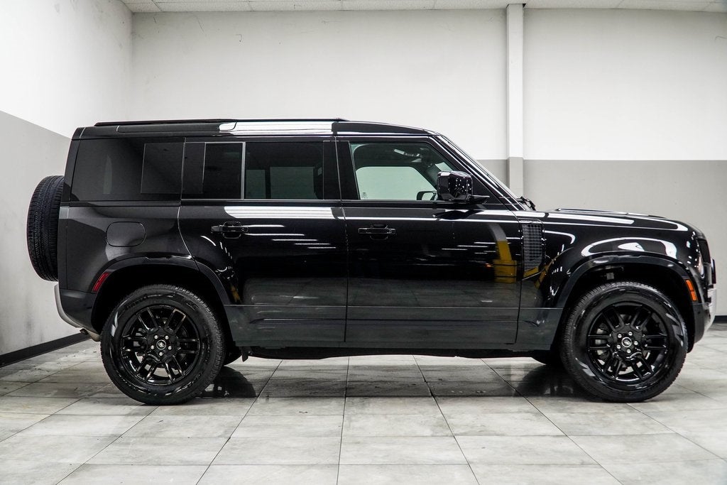 2025 Land Rover Defender 110 S