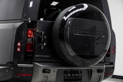 2024 Land Rover Defender 130 Outbound