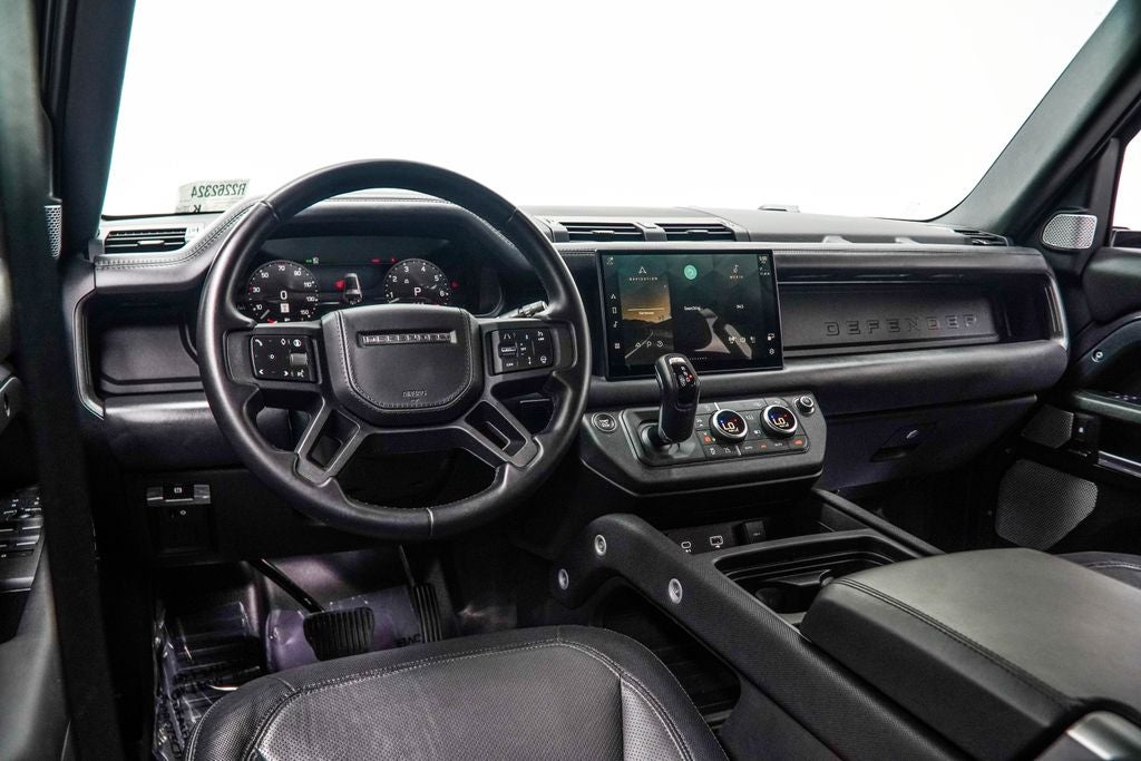 2024 Land Rover Defender 130 Outbound