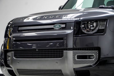 2024 Land Rover Defender 130 Outbound