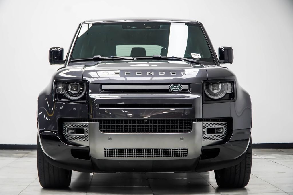 2024 Land Rover Defender 130 Outbound