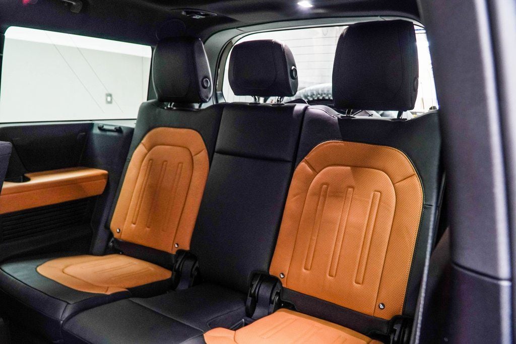 2024 Land Rover Defender 130 X