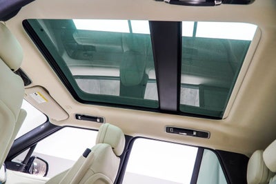2024 Land Rover Range Rover SE