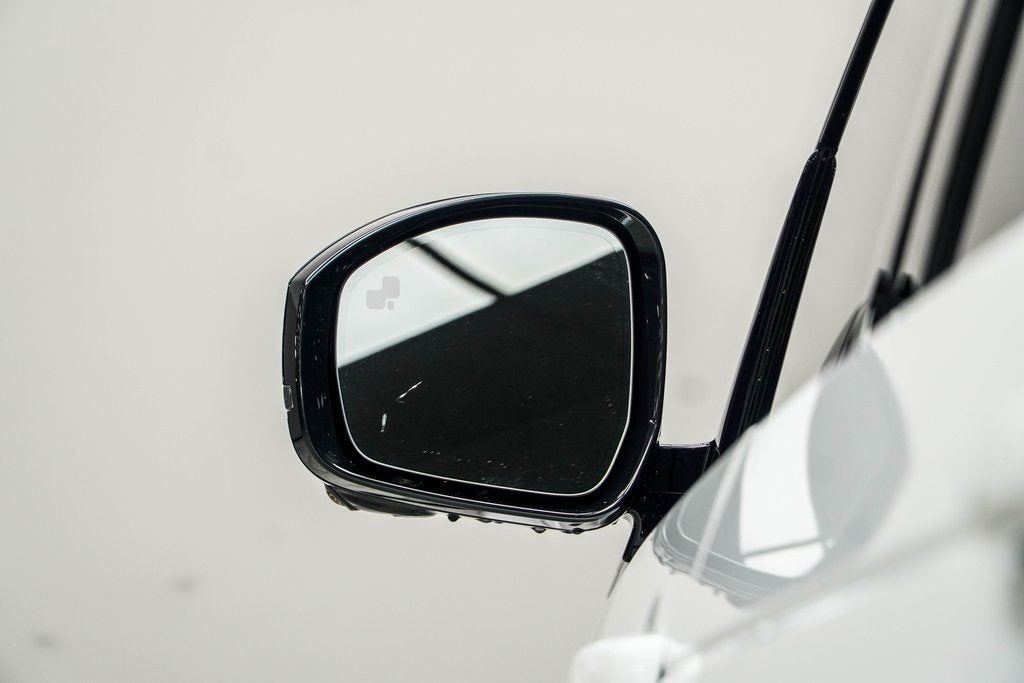 2024 Land Rover Discovery Dynamic SE