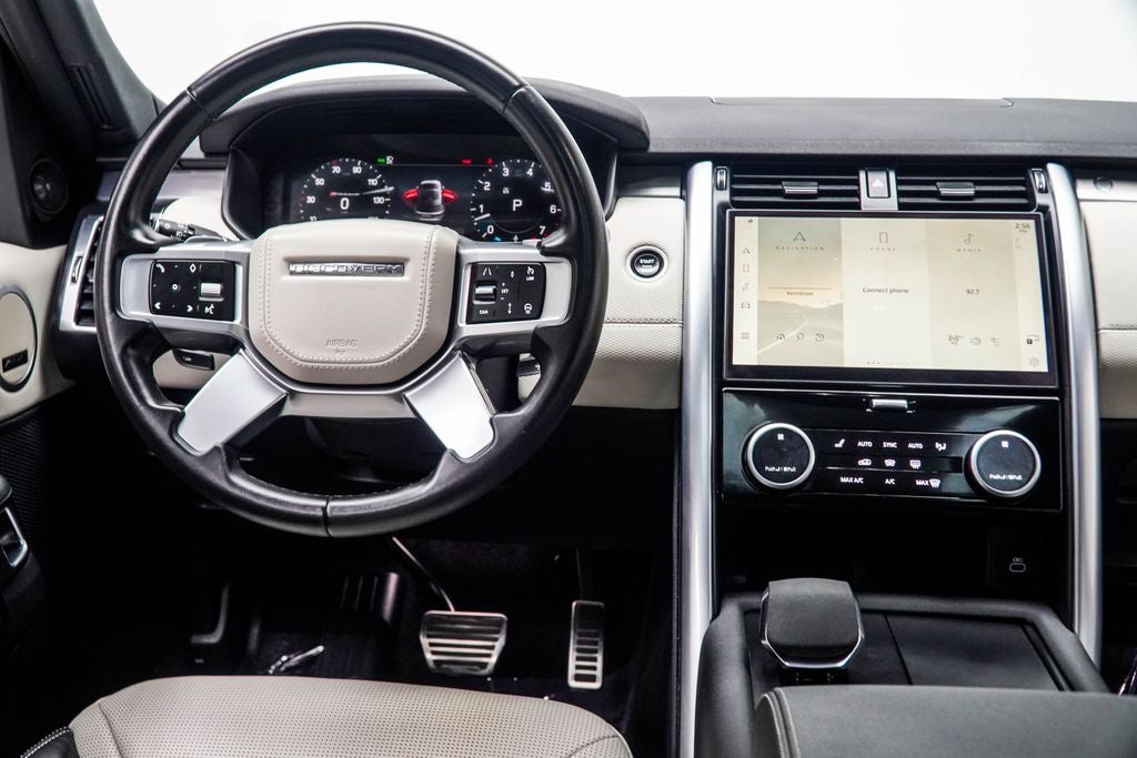 2023 Land Rover Discovery HSE R-Dynamic
