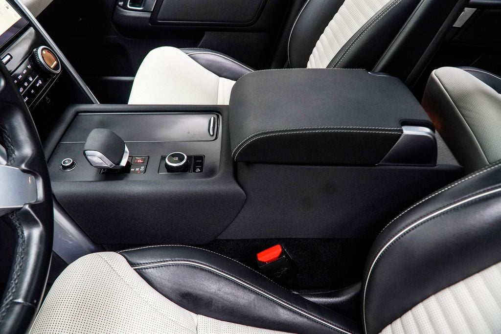 2023 Land Rover Discovery HSE R-Dynamic