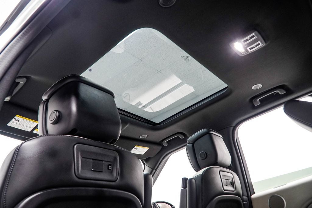 2023 Land Rover Discovery HSE R-Dynamic
