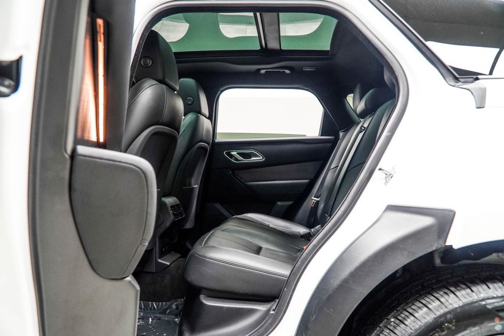 2025 Land Rover Range Rover Velar Dynamic SE