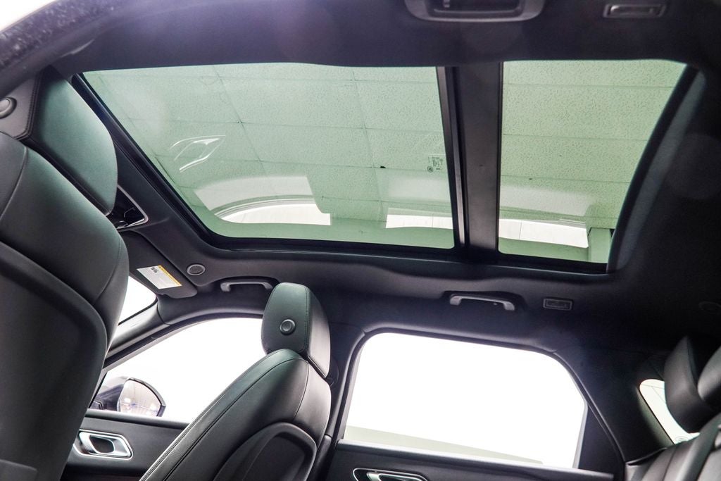 2025 Land Rover Range Rover Velar Dynamic SE