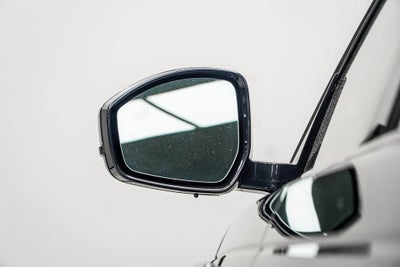 2025 Land Rover Range Rover Velar Dynamic SE