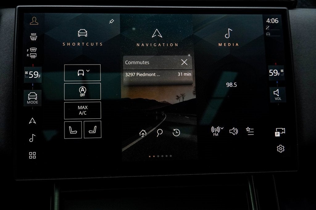 2025 Land Rover Range Rover Velar Dynamic SE