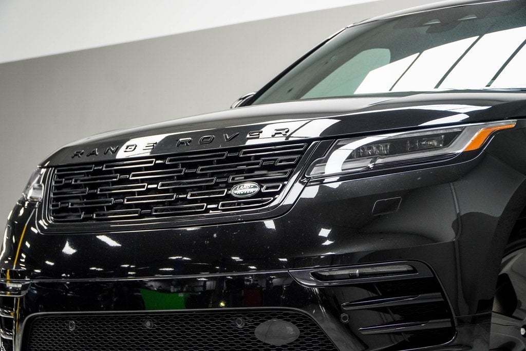 2025 Land Rover Range Rover Velar Dynamic SE