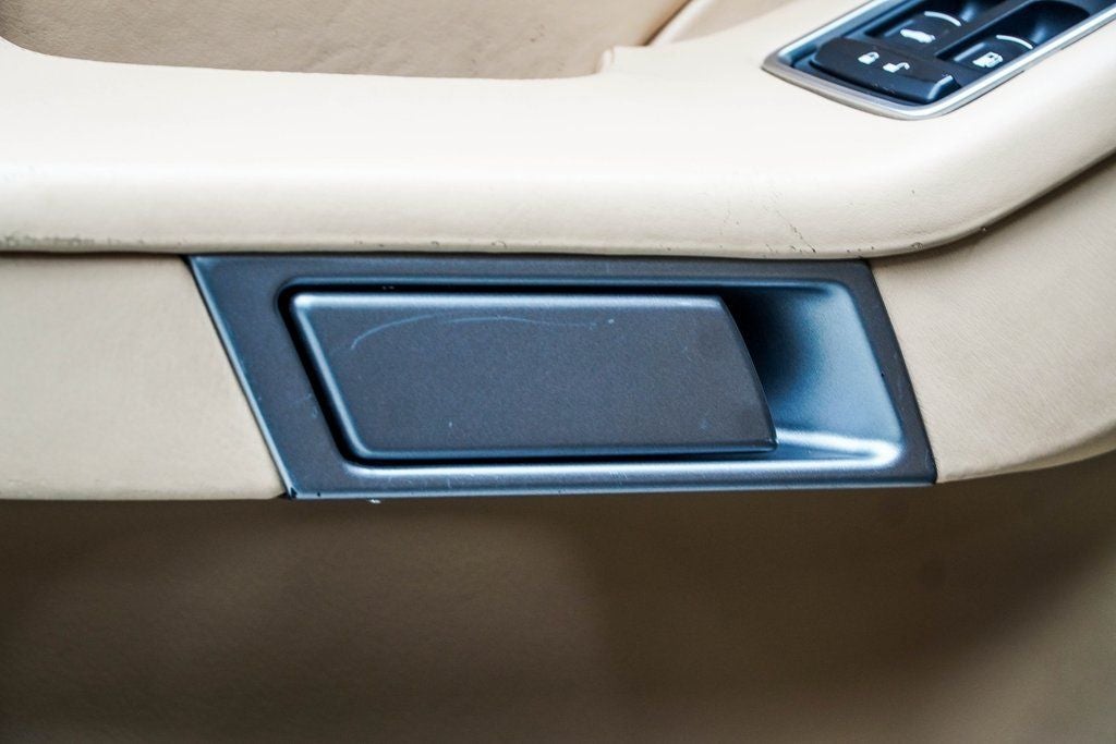 2017 Aston Martin Vanquish V12